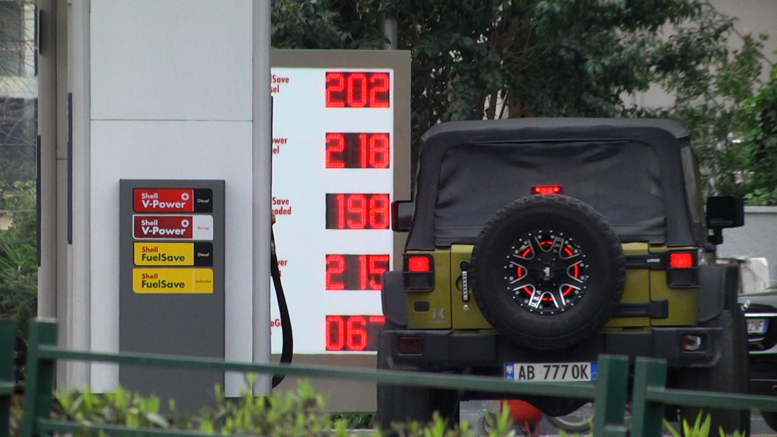 Nafta arrin 202 lekë/litri, Ekspertët: Treg monopol, të aktivizohet rezerva e sigurisë